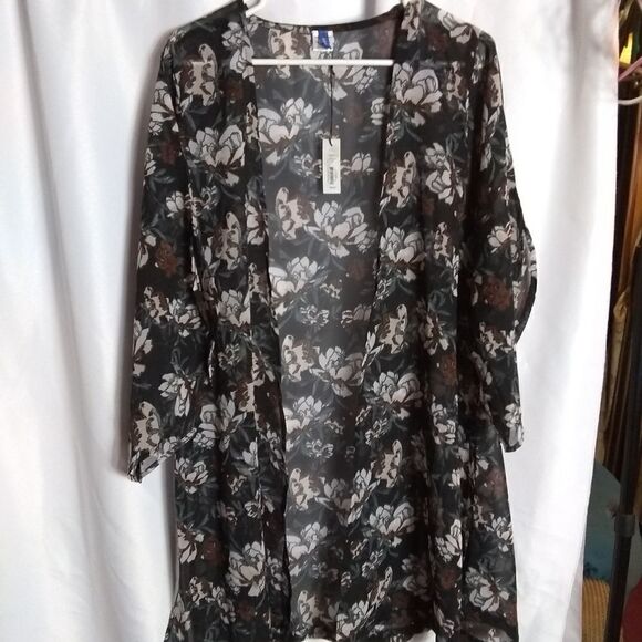 APT 9 sheer cover up - Picture 1 of 10